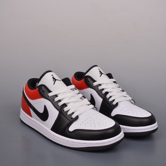 Jordan 1 Retro Low Black Toe - Picture 1 of 9